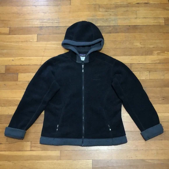 Patagonia Women’s Synchilla Arctic Fleece Jacket in Black & Grey, size Large - Picture 6 of 16